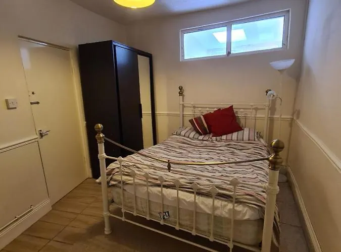 Πανσιόν Ground Floor Flat , 31 Lena Street, Easton,bristol Avon, Uk Μπρίστολ