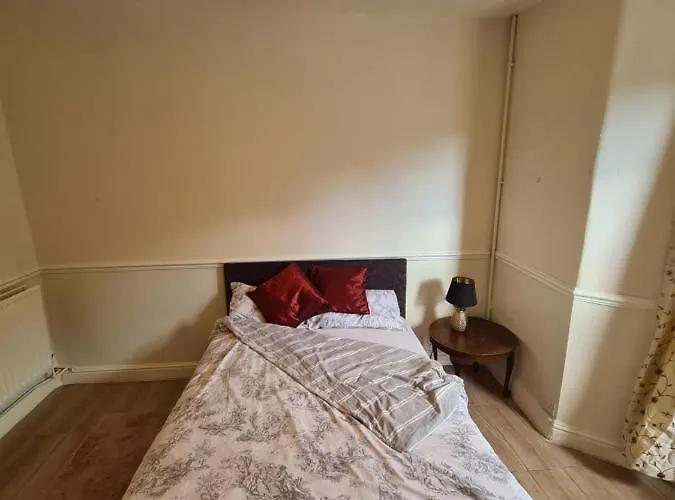 Ground Floor Flat , 31 Lena Street, Easton,bristol Avon, Uk * Μπρίστολ